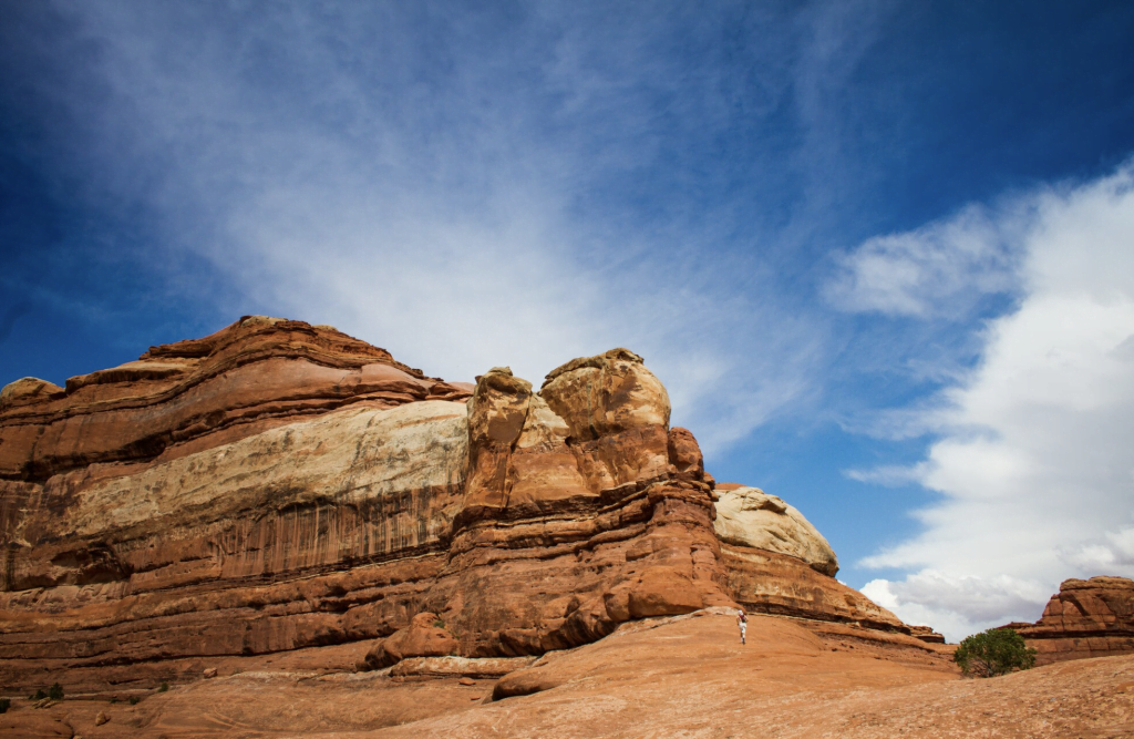 Red Rocks amphitheatre transfers wowgoldone